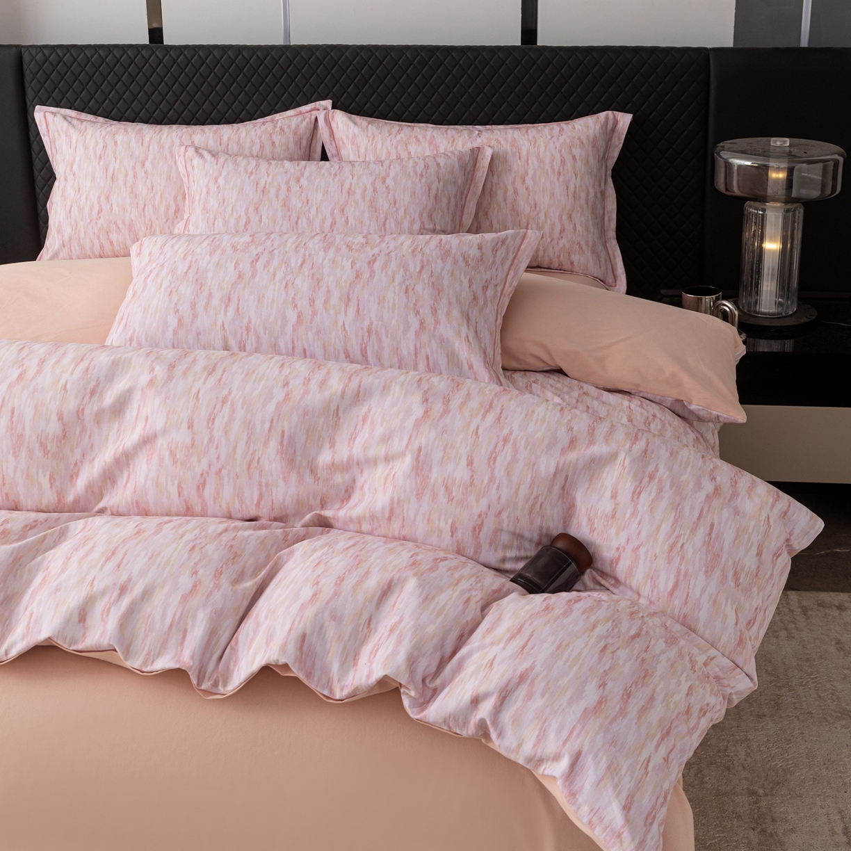 91家纺网 家纺一手货源 找家纺 晶缦家纺 2025新款加厚纯棉全棉磨毛四件套 云岫流彩粉