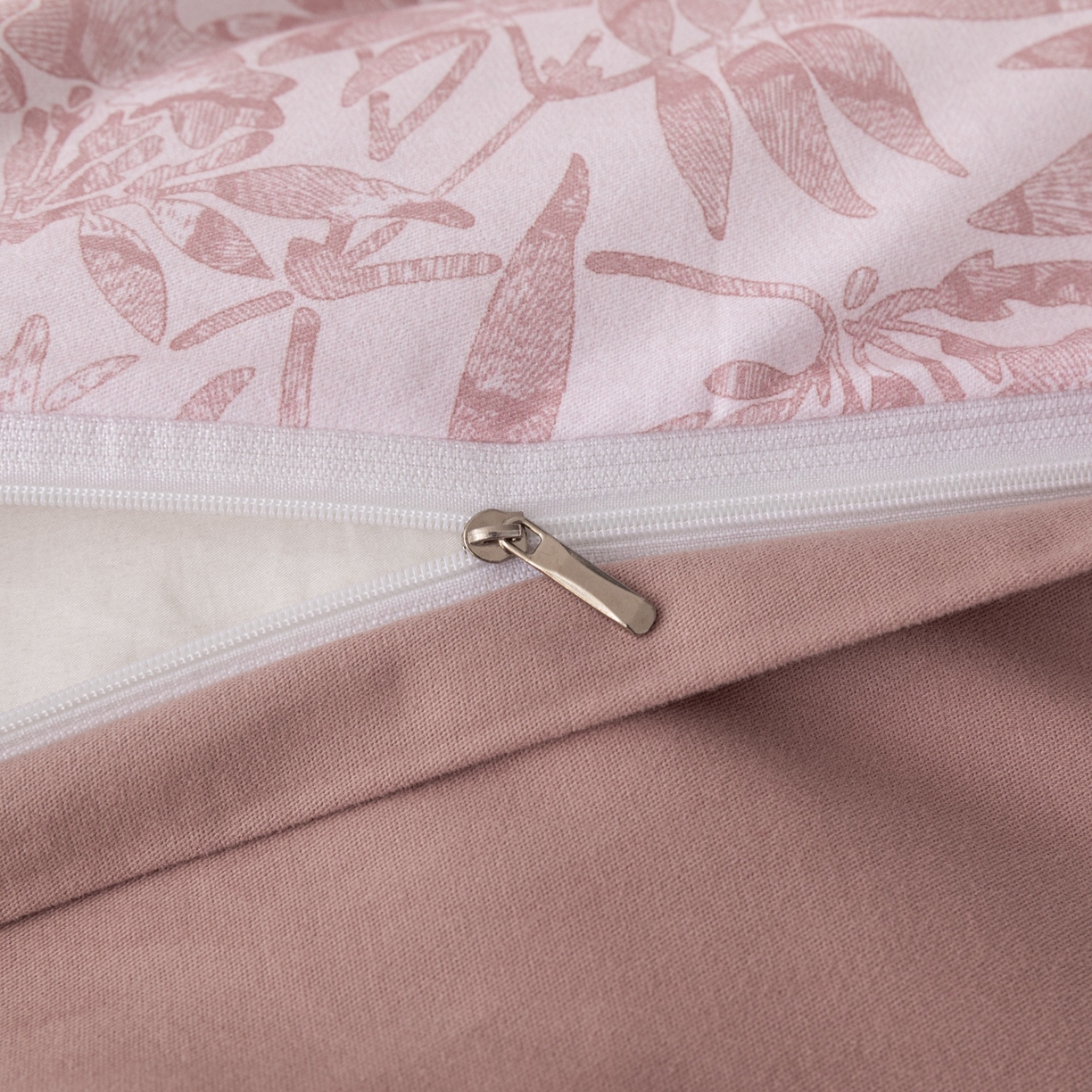 91家纺网 家纺一手货源 找家纺 晶缦家纺 2025新款加厚纯棉全棉磨毛四件套 恋影春天粉