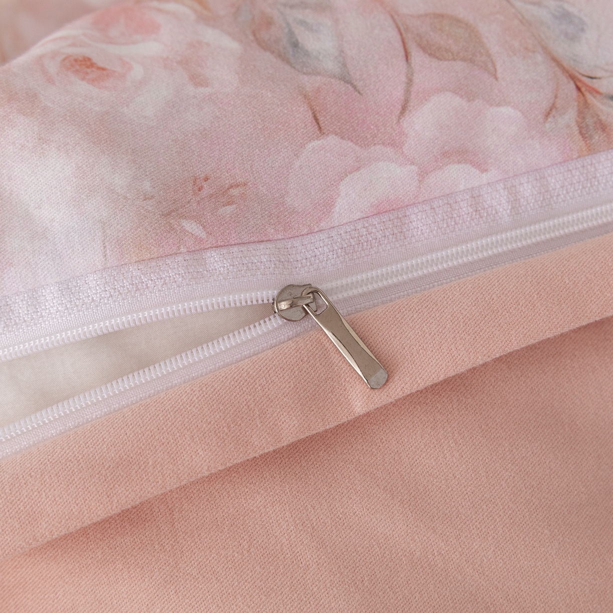 91家纺网 家纺一手货源 找家纺 晶缦家纺 2025新款加厚纯棉全棉磨毛四件套 淡颜粉