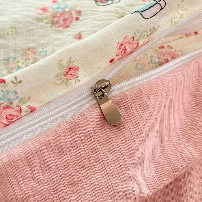 91家纺网 家纺一手货源 找家纺 优佳优品 2025新款高克重云感双层纱印花四件套 花笺喵韵