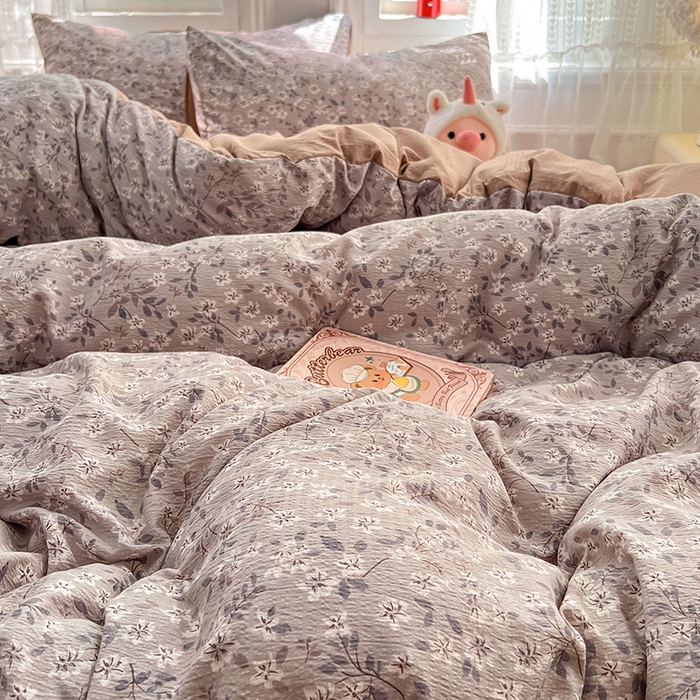 91家纺网 家纺一手货源 找家纺 优佳优品 2025新款高克重云感双层纱印花四件套 素织枝影