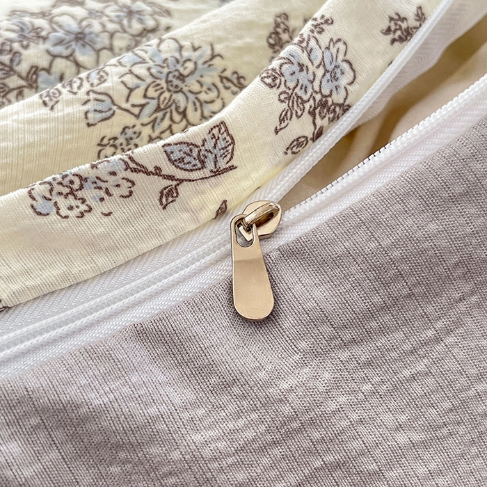 91家纺网 家纺一手货源 找家纺 优佳优品 2025新款高克重云感双层纱印花四件套 絮语花栖