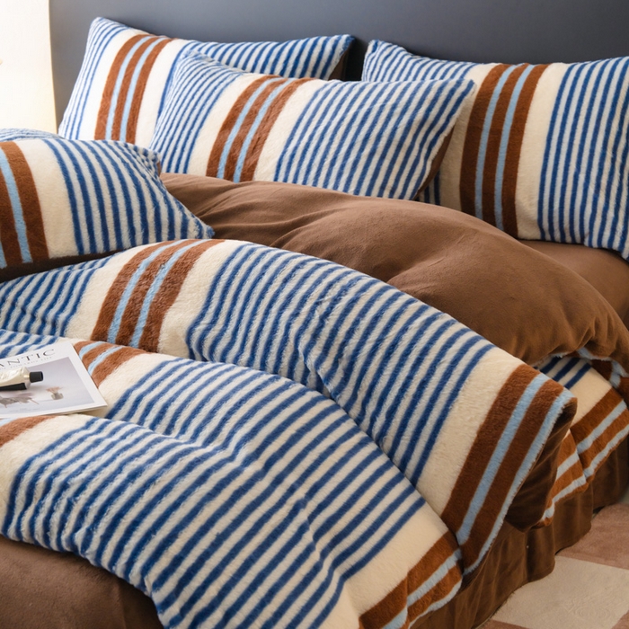 91家纺网 家纺一手货源 找家纺 梦纤绒 2025新款兔毛绒四件套 浅调爱纹