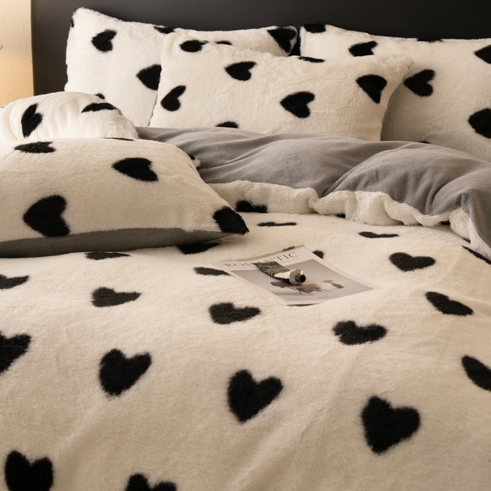 91家纺网 家纺一手货源 找家纺 梦纤绒 2025新款兔毛绒四件套 桃心