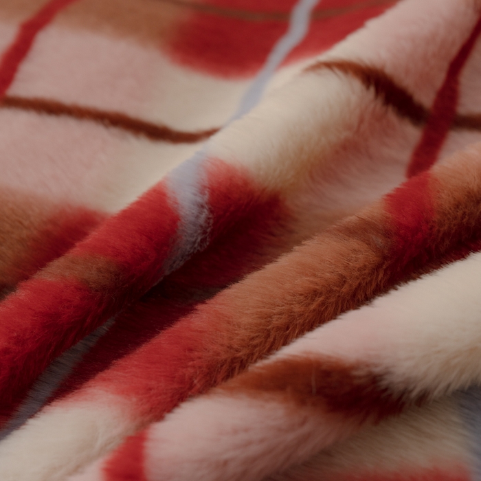 91家纺网 家纺一手货源 找家纺 梦纤绒 2025新款兔毛绒四件套 简约方格红