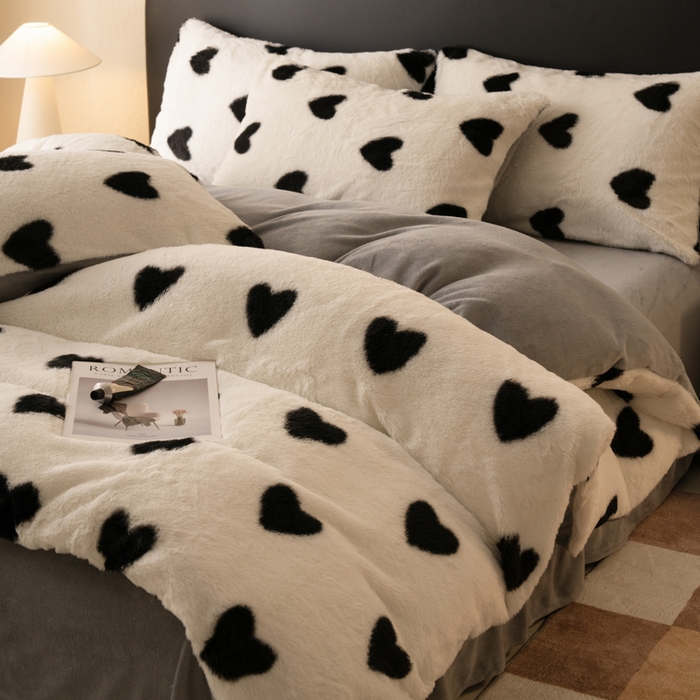 91家纺网 家纺一手货源 找家纺 梦纤绒 2025新款兔毛绒四件套 桃心