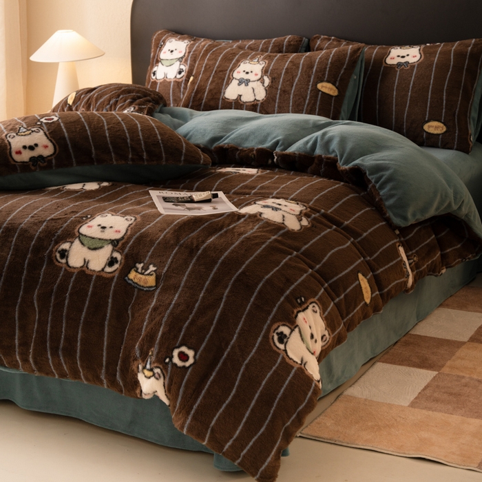 91家纺网 家纺一手货源 找家纺 梦纤绒 2025新款兔毛绒四件套 条纹小熊咖