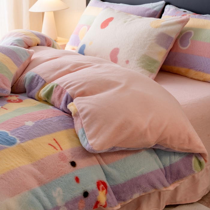 91家纺网 家纺一手货源 找家纺 梦纤绒 2025新款兔毛绒四件套 彩虹爱心