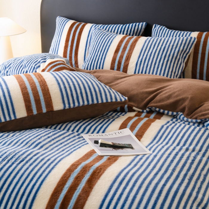 91家纺网 家纺一手货源 找家纺 梦纤绒 2025新款兔毛绒四件套 浅调爱纹