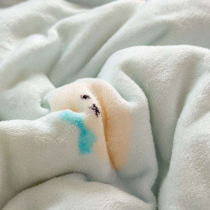 91家纺网 家纺一手货源 找家纺 爱彼家纺 2025新款奶油风羊羔绒+牛奶绒可爱卡通被子被芯秋被冬被被子被芯-直播热门款 浅蓝甜点小狗