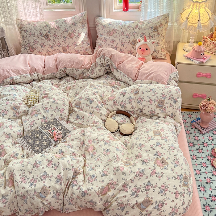 91家纺网 家纺一手货源 找家纺 优尚佳生活馆 2025新款高克重云感双层纱印花四件套 熊花私语