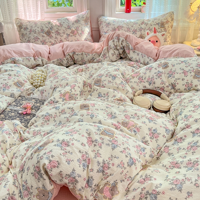 91家纺网 家纺一手货源 找家纺 优尚佳生活馆 2025新款高克重云感双层纱印花四件套 熊花私语