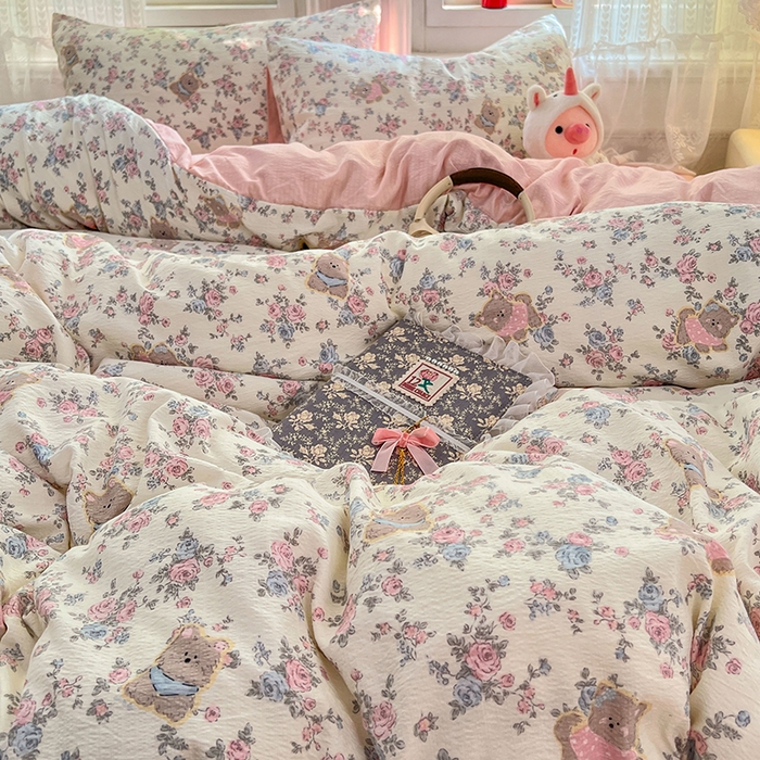 91家纺网 家纺一手货源 找家纺 优尚佳生活馆 2025新款高克重云感双层纱印花四件套 熊花私语