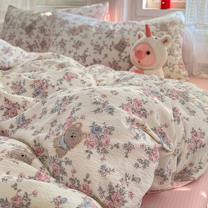 91家纺网 家纺一手货源 找家纺 优尚佳生活馆 2025新款高克重云感双层纱印花四件套 熊花私语