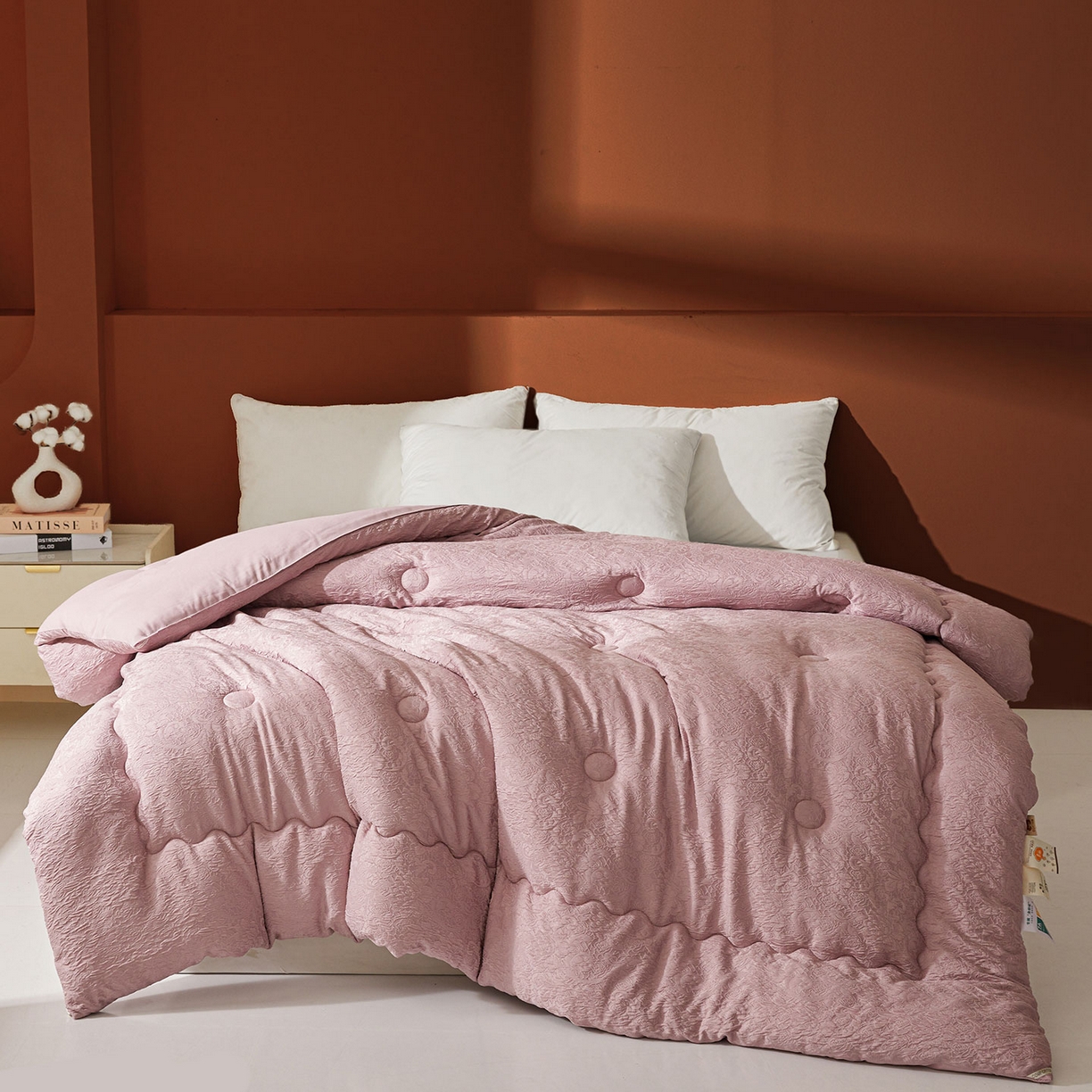 91家纺网 家纺一手货源 找家纺 （总）欢乐季 2025新款贡缎浮雕提花棉花被 被子被芯