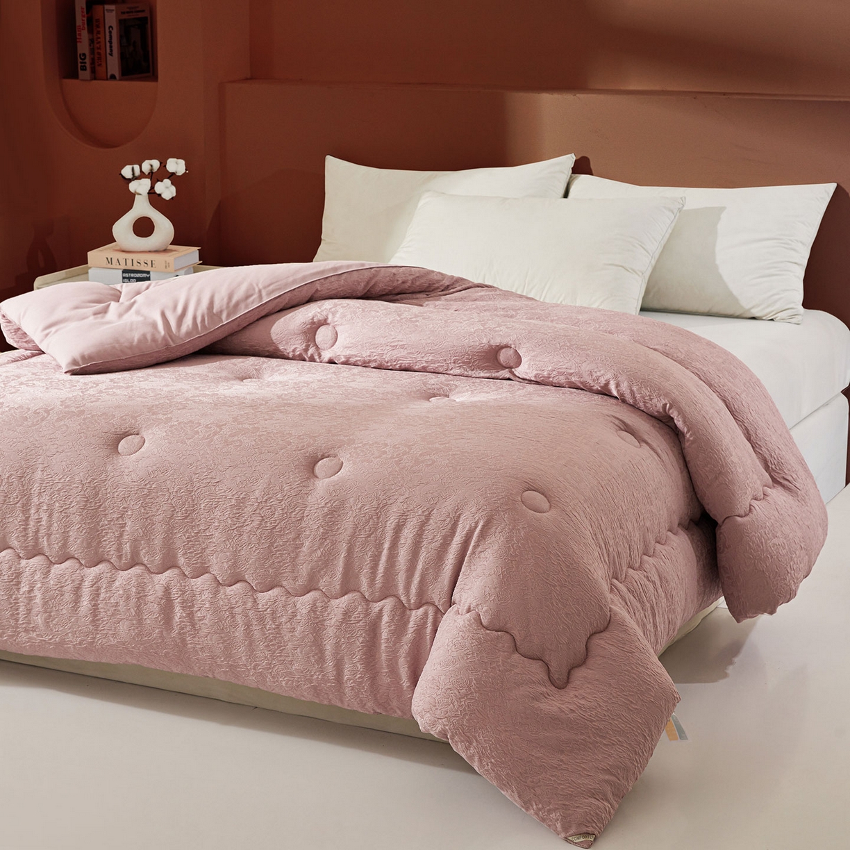 91家纺网 家纺一手货源 找家纺 （总）欢乐季 2025新款贡缎浮雕提花棉花被 被子被芯