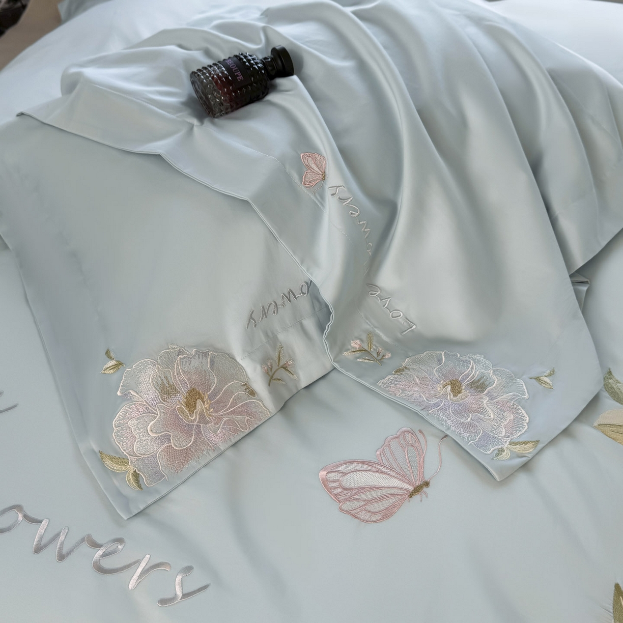 91家纺网 家纺一手货源 找家纺 （总）女子家纺 2025新款全棉纯棉长绒棉刺绣轻奢四件套系列-罗马