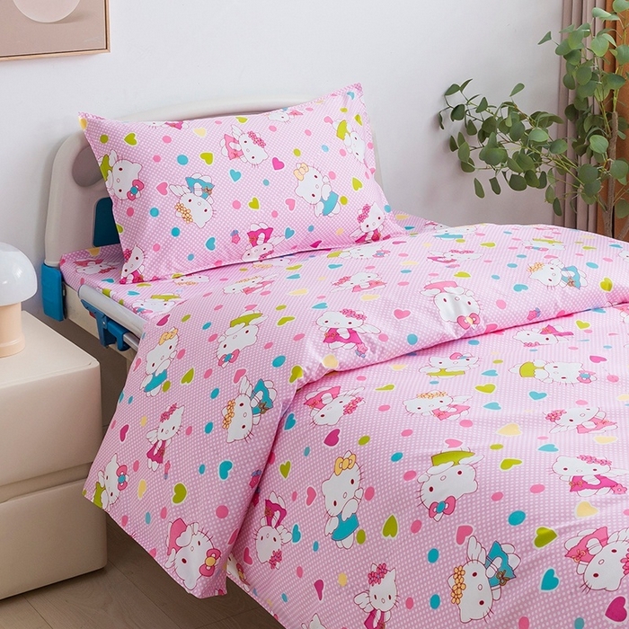 91家纺网 家纺一手货源 找家纺 （总）鑫保源 2025新款医用床品、粉花猫KT猫，全棉涤棉三件套