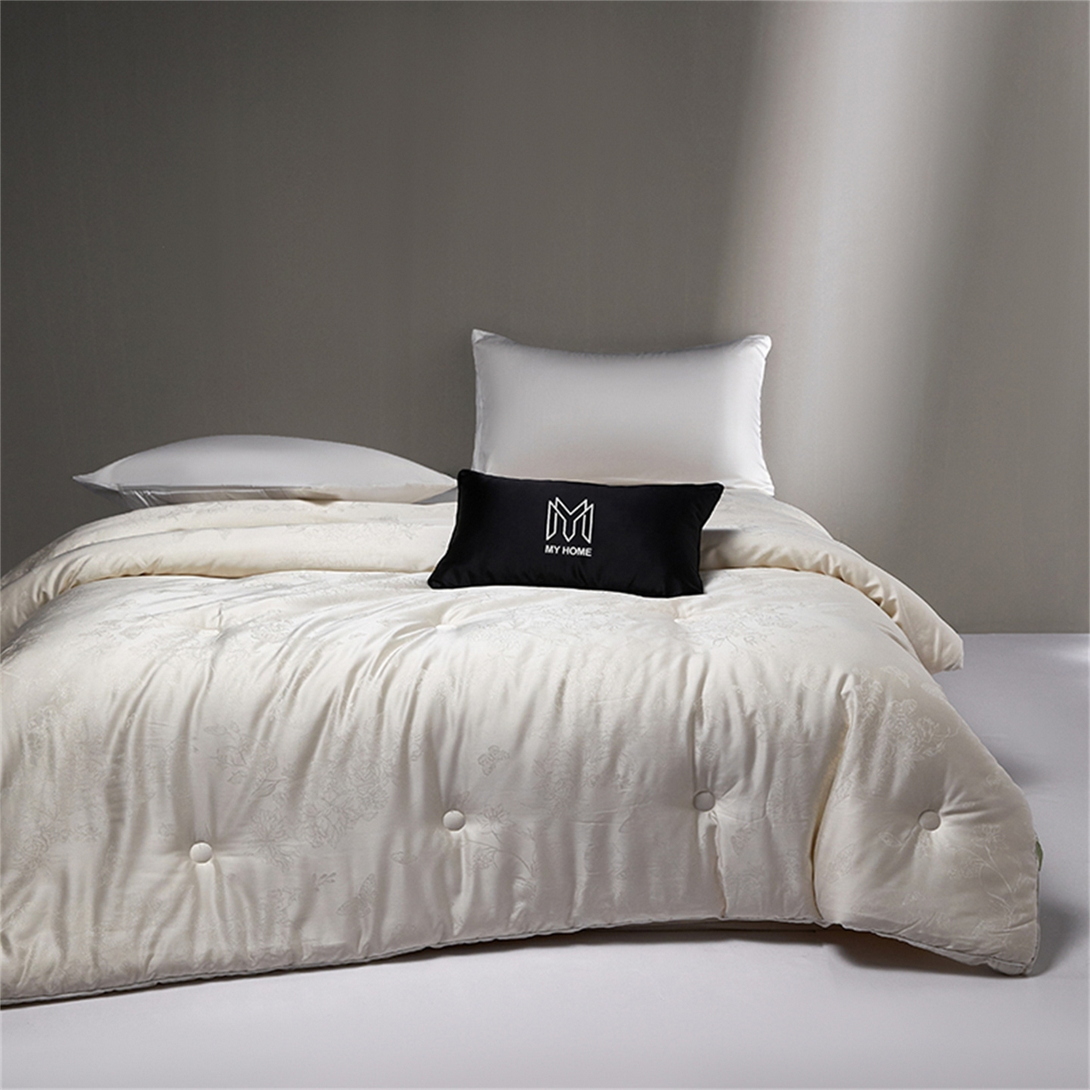 91家纺网 家纺一手货源 找家纺 （总）麦肯锡 2025新款寐颜冬季高端新品60s天丝棉提花春秋被子母被冬被-寐影