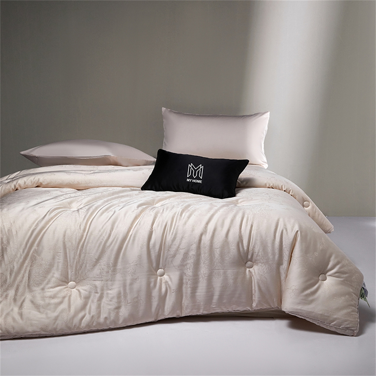 91家纺网 家纺一手货源 找家纺 麦肯锡 2025新款寐颜冬季高端新品60s天丝棉提花春秋被子母被冬被-寐影 粉黛