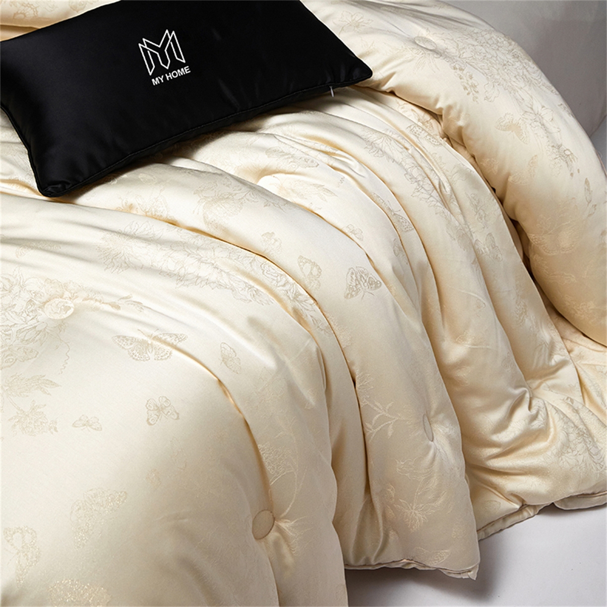 91家纺网 家纺一手货源 找家纺 麦肯锡 2025新款寐颜冬季高端新品60s天丝棉提花春秋被子母被冬被-寐影 鎏金