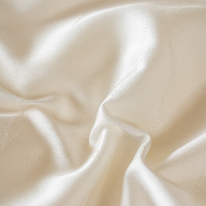 91家纺网 家纺一手货源 找家纺 （总）麦肯锡 2025寐颜新款刺绣天丝棉提花四季被-蝶漾