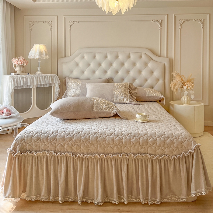 91家纺网 家纺一手货源 找家纺 网红馆（ck家纺） 2025新款牛奶绒蕾丝花边倾城系列四件套 倾城-咖