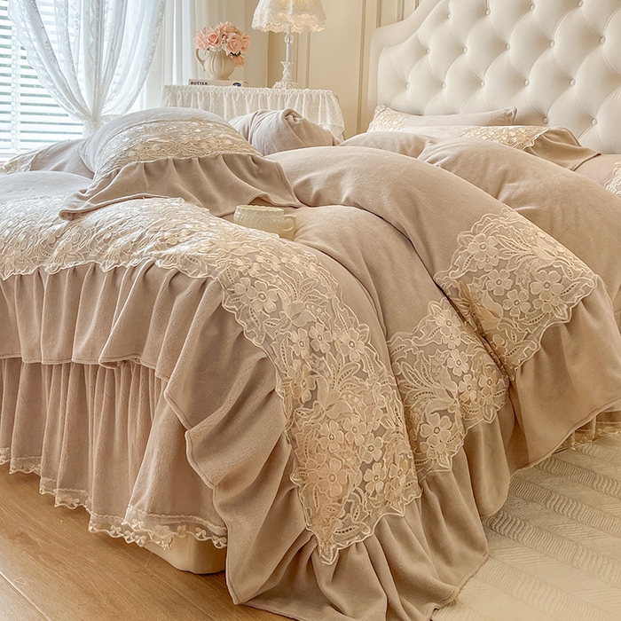 网红馆（ck家纺） 2025新款牛奶绒蕾丝花边倾城系列四件套 倾城-咖