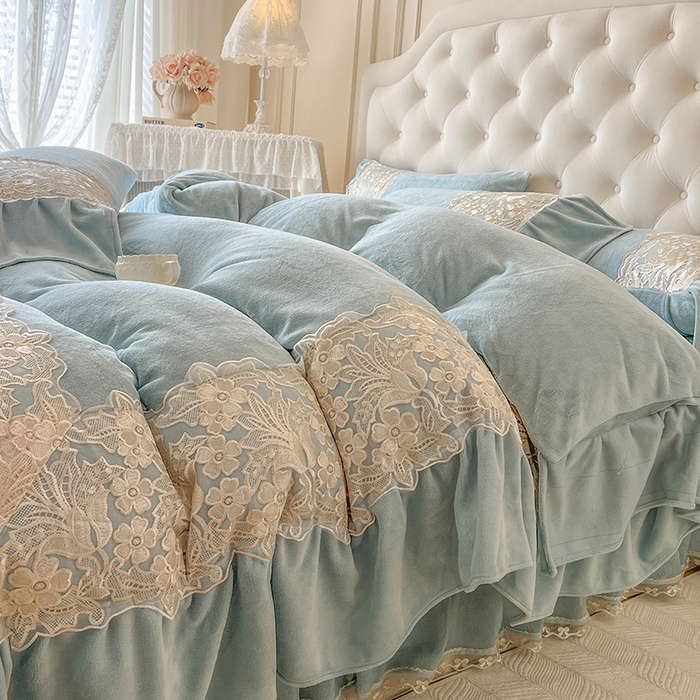 91家纺网 家纺一手货源 找家纺 网红馆（ck家纺） 2025新款牛奶绒蕾丝花边倾城系列四件套 倾城-绿