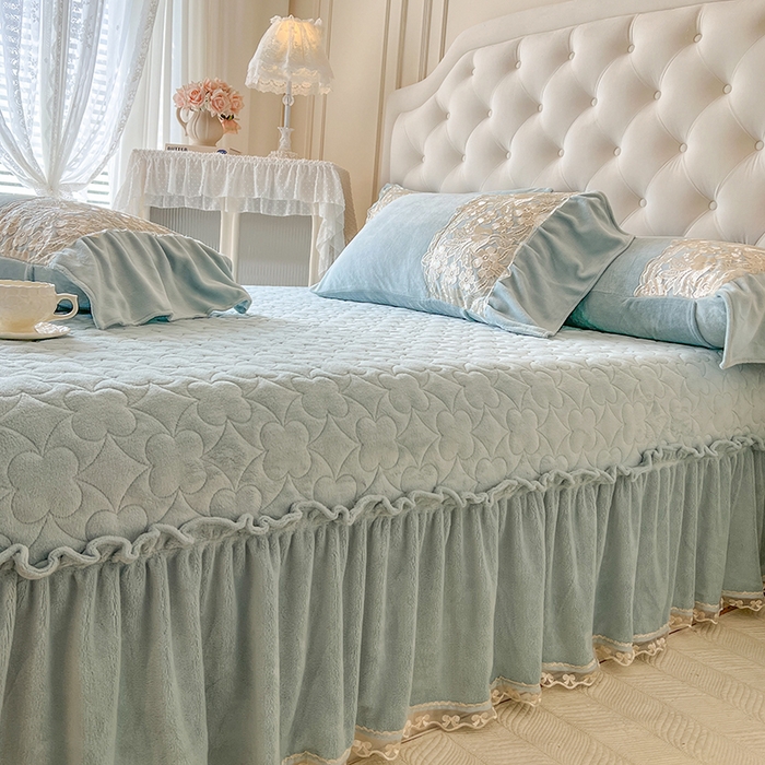 91家纺网 家纺一手货源 找家纺 网红馆（ck家纺） 2025新款牛奶绒蕾丝花边倾城系列四件套 倾城-绿