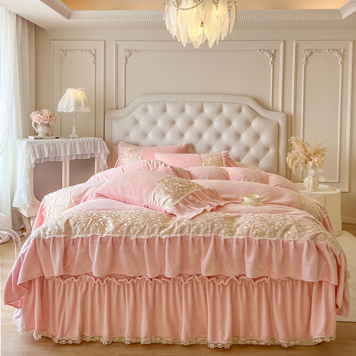 91家纺网 家纺一手货源 找家纺 （总）网红馆（ck家纺） 2025新款牛奶绒蕾丝花边倾城系列单床盖