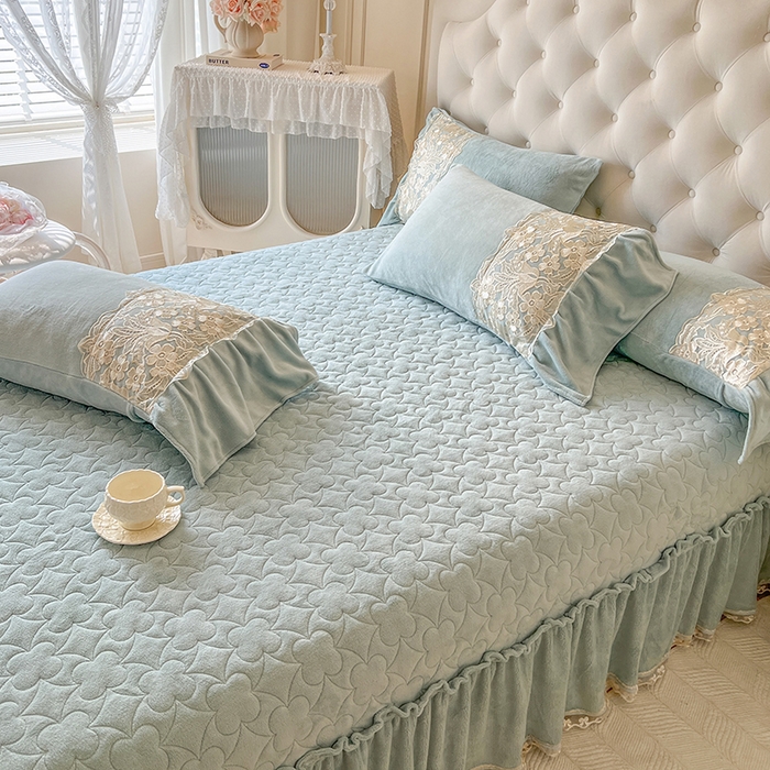 91家纺网 家纺一手货源 找家纺 网红馆（ck家纺） 2025新款牛奶绒蕾丝花边倾城系列单床盖 倾城-绿