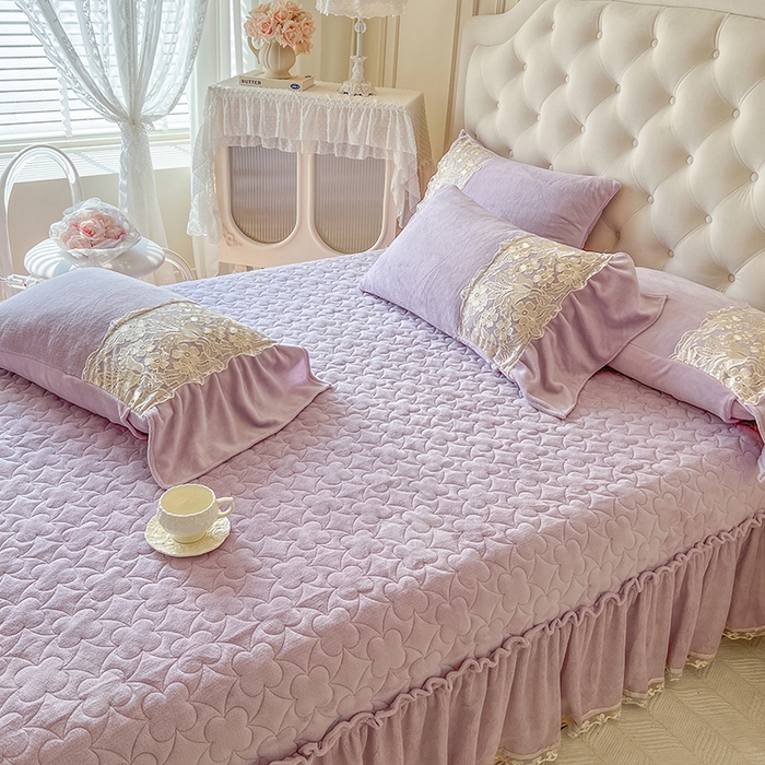 91家纺网 家纺一手货源 找家纺 网红馆（ck家纺） 2025新款牛奶绒蕾丝花边倾城系列单床盖 倾城-紫