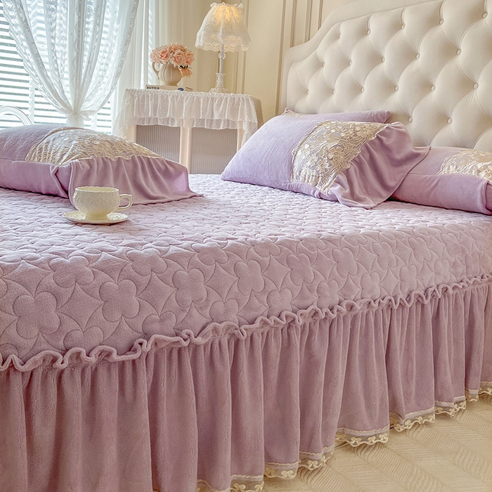 91家纺网 家纺一手货源 找家纺 网红馆（ck家纺） 2025新款牛奶绒蕾丝花边倾城系列单床盖 倾城-紫