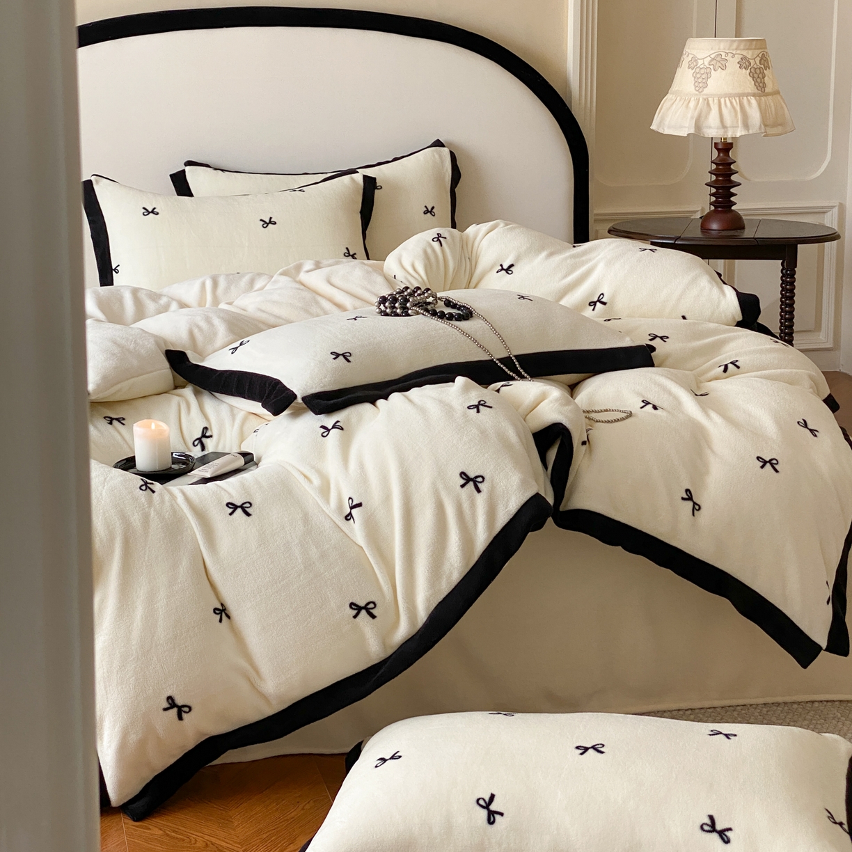 91家纺网 家纺一手货源 找家纺 云栖家居 2025秋冬新款加厚印花防静电消光牛奶绒四件套-梦境 梦境-白