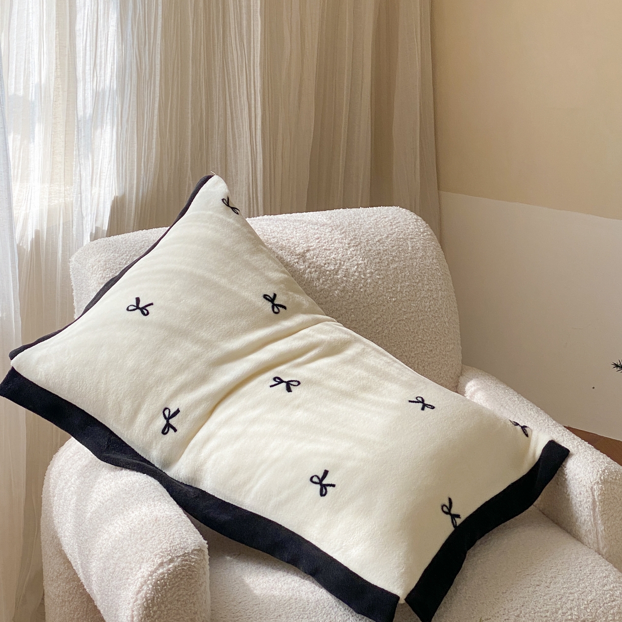 91家纺网 家纺一手货源 找家纺 云栖家居 2025秋冬新款加厚印花防静电消光牛奶绒四件套-梦境 梦境-白