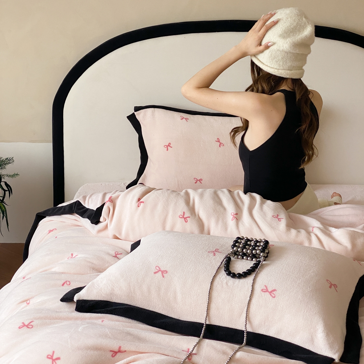 91家纺网 家纺一手货源 找家纺 云栖家居 2025秋冬新款加厚印花防静电消光牛奶绒四件套-梦境 梦境-粉