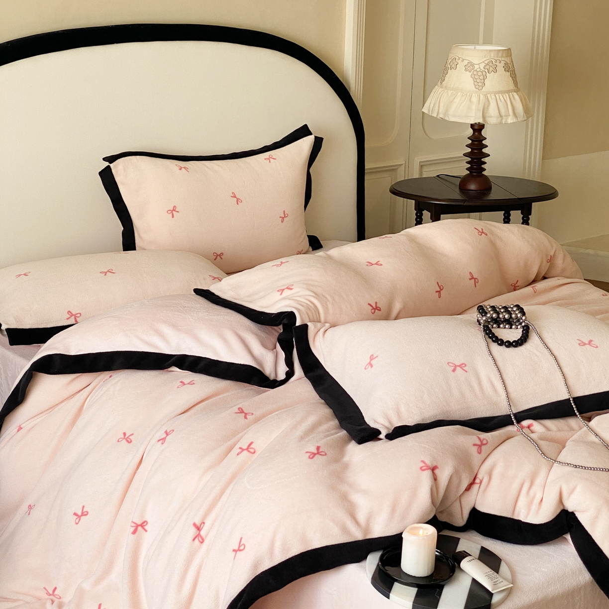 91家纺网 家纺一手货源 找家纺 云栖家居 2025秋冬新款加厚印花防静电消光牛奶绒四件套-梦境 梦境-粉