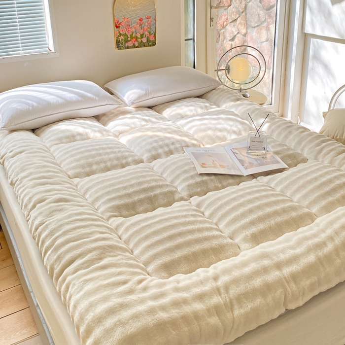 91家纺网 家纺一手货源 找家纺 （总）缦卡琳2022新款双面宝宝绒加厚牛奶绒冬被被子被芯