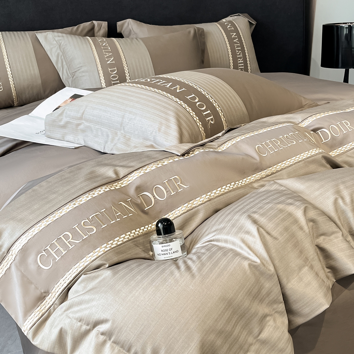 91家纺网 家纺一手货源 找家纺 置顶家纺 2025新款奥斯卡男士商务100支四件套 奥斯卡-火山灰