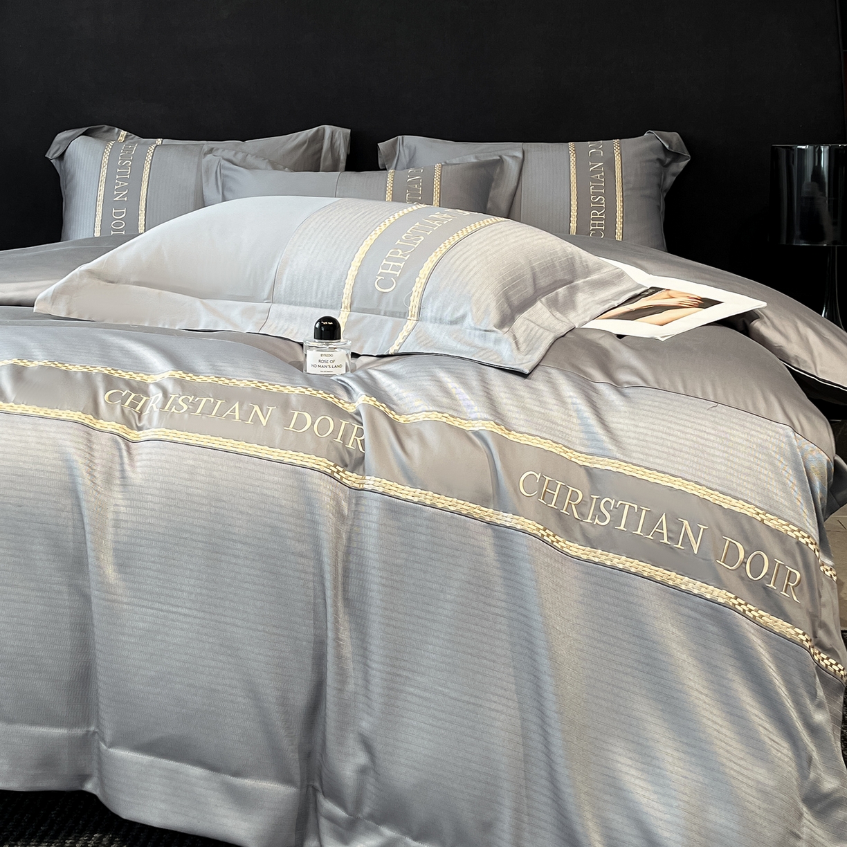 91家纺网 家纺一手货源 找家纺 置顶家纺 2025新款奥斯卡男士商务100支四件套 奥斯卡-绅士灰