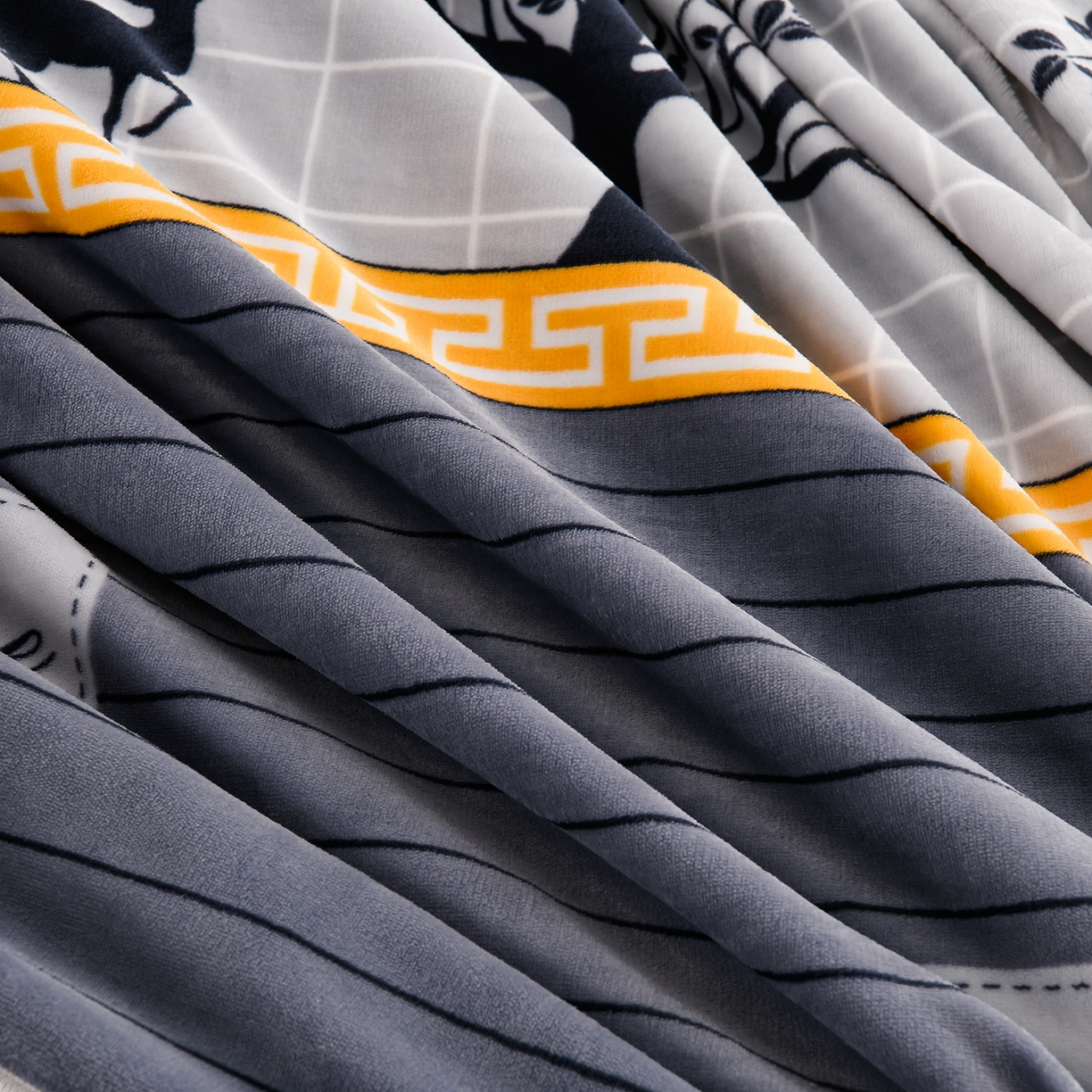 91家纺网 家纺一手货源 找家纺 眠多宝 2025新款8-9斤高克重牛奶绒四件套法莱绒水晶绒金貂绒抖音快手直播热款 幸运树