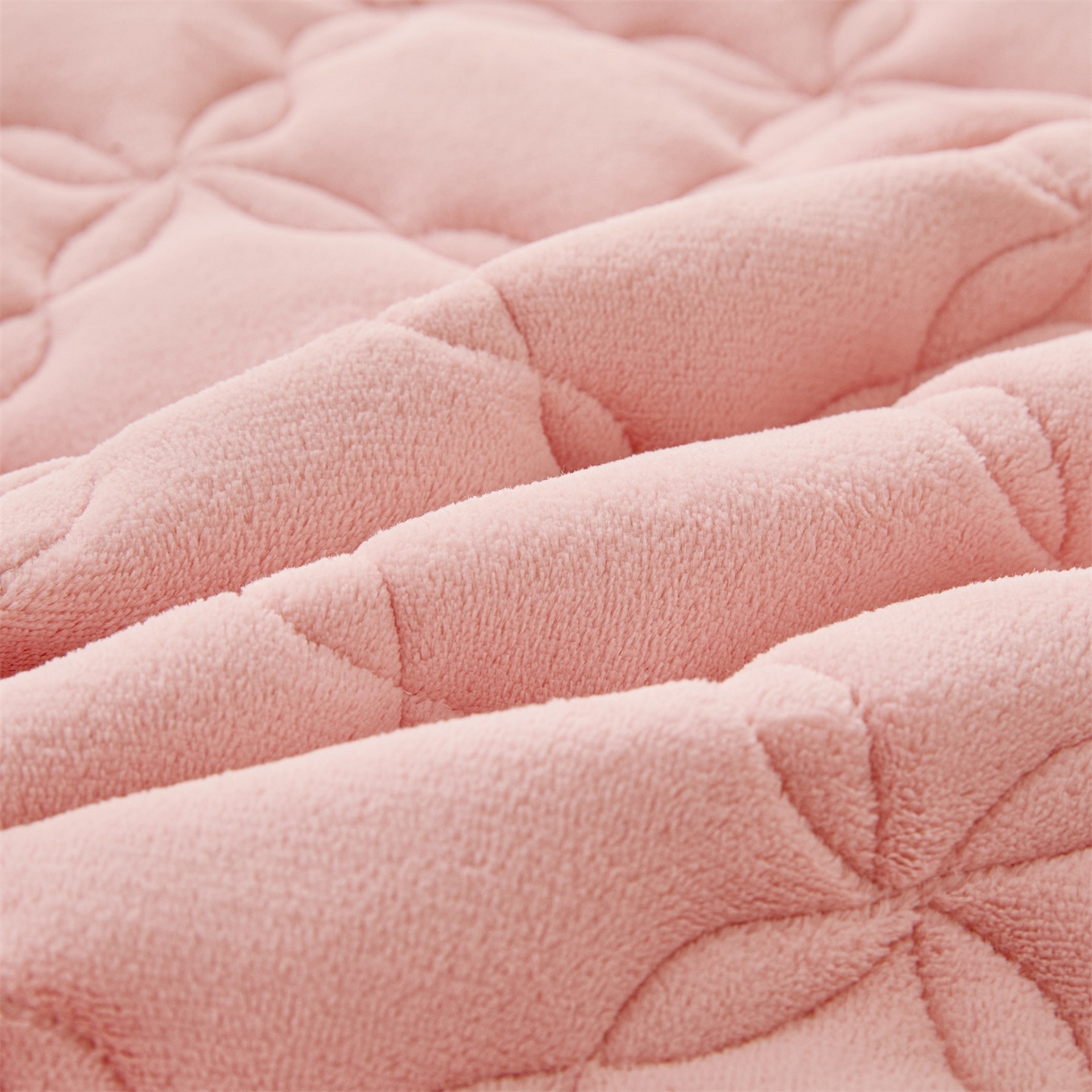 91家纺网 家纺一手货源 找家纺 布卢姆床垫 2025新款A类抗菌牛奶绒床笠 菱格-粉玉