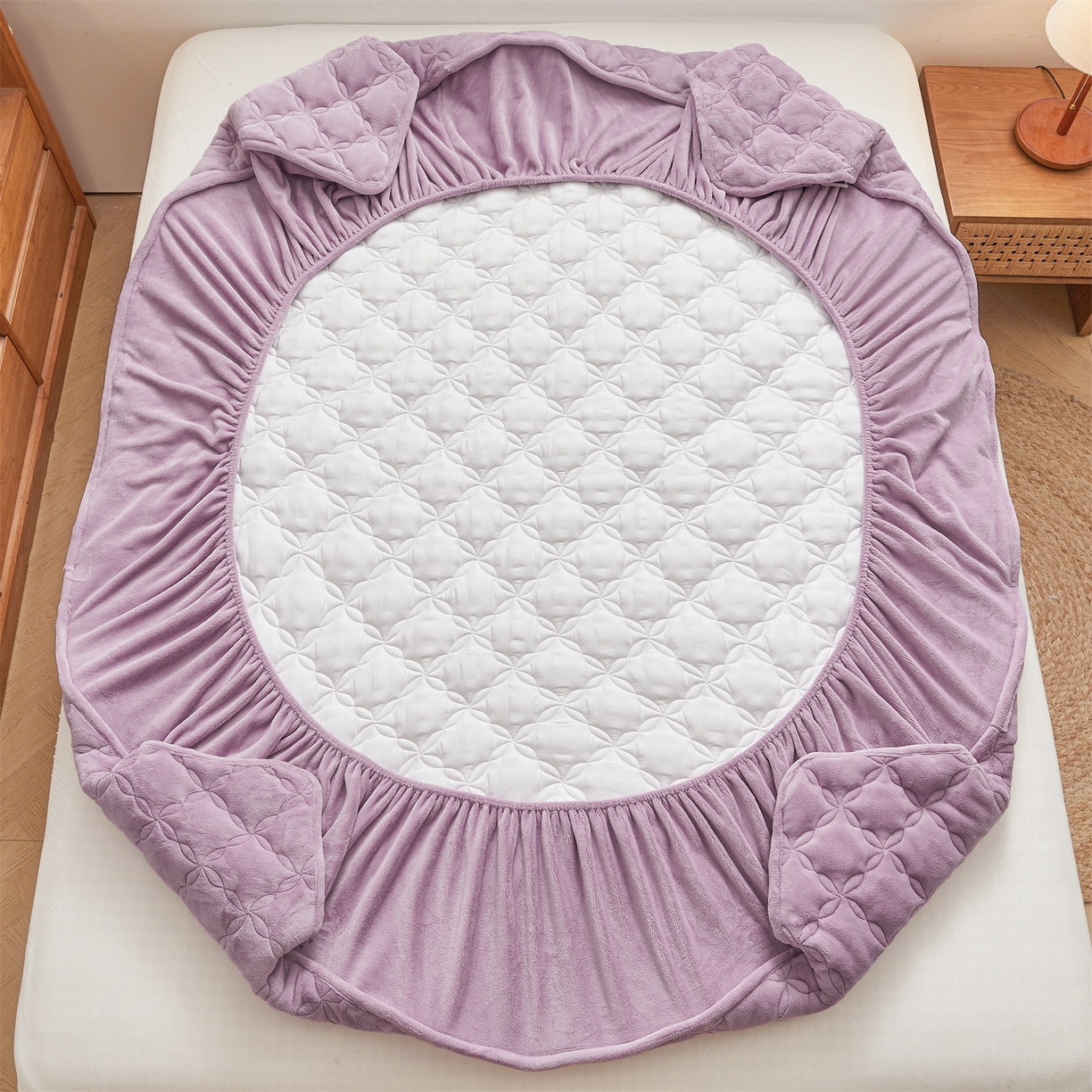 91家纺网 家纺一手货源 找家纺 布卢姆床垫 2025新款A类抗菌牛奶绒床笠 菱格-香芋紫