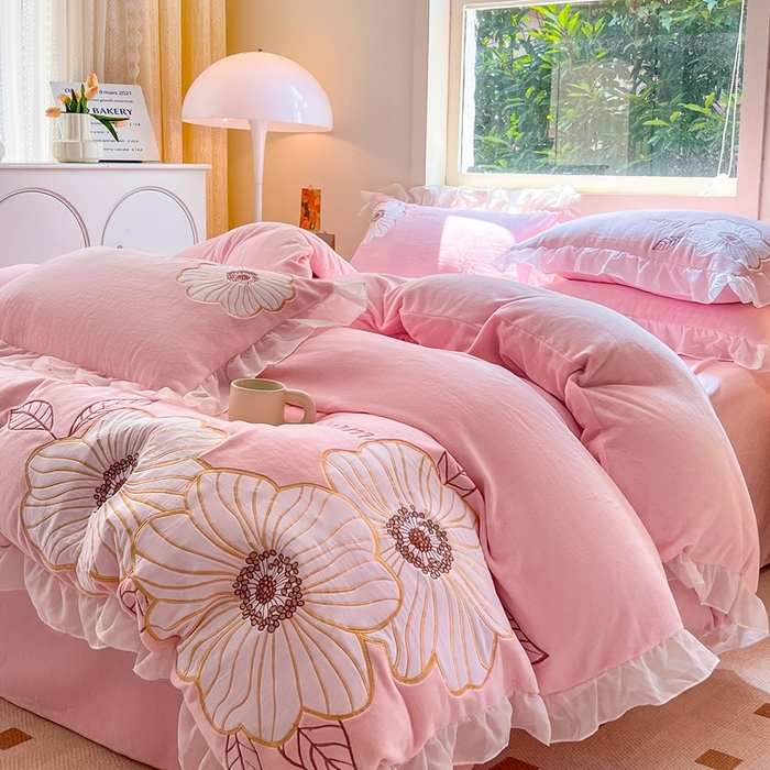 91家纺网 家纺一手货源 找家纺 （总）木子家纺 2025新款半亩花田牛奶绒四件套