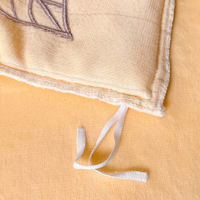 91家纺网 家纺一手货源 找家纺 木子家纺 2025新款半亩花田牛奶绒四件套 秋香黄