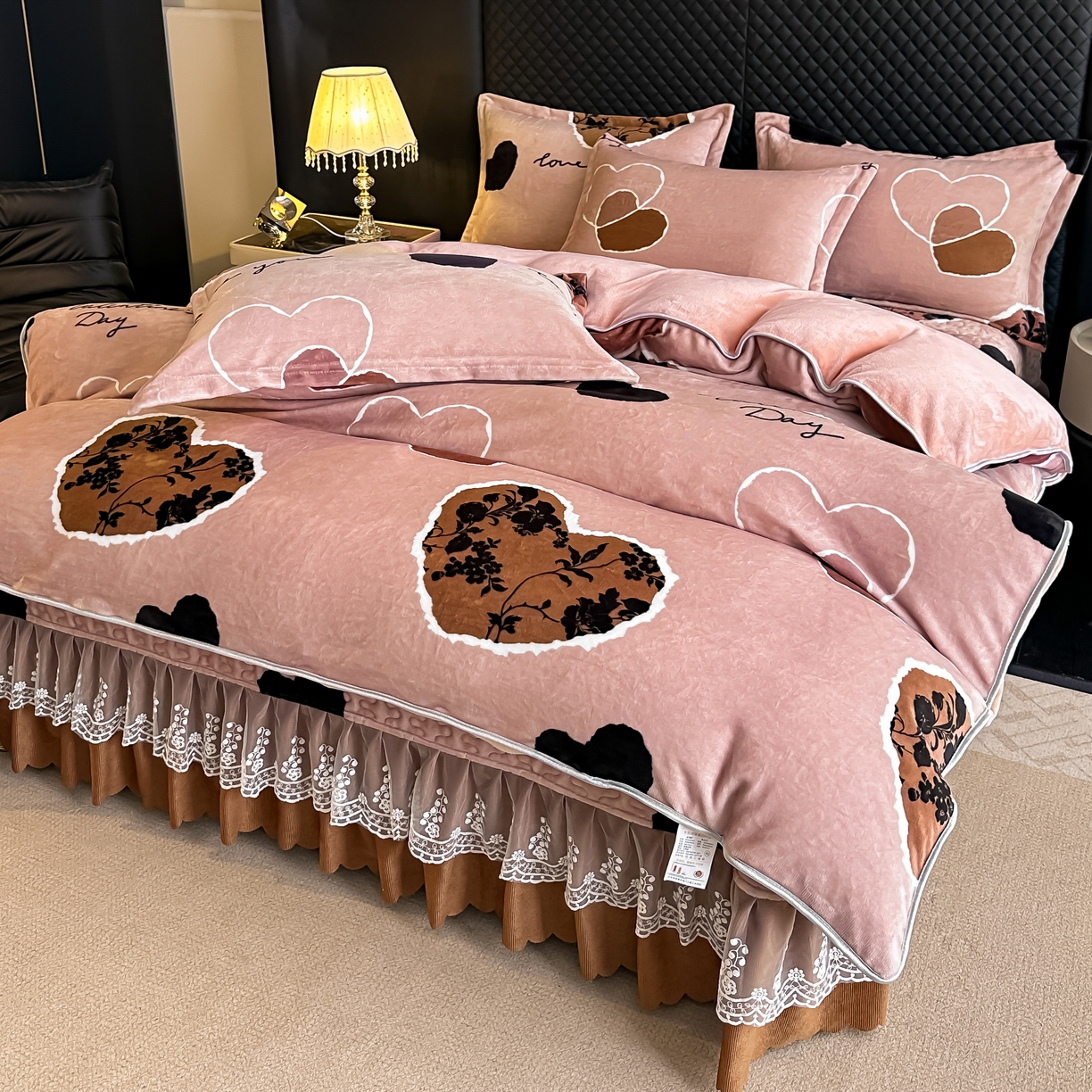 91家纺网 家纺一手货源 找家纺 凤杰家纺 2025新款加厚牛奶绒床盖四件套 爱慕