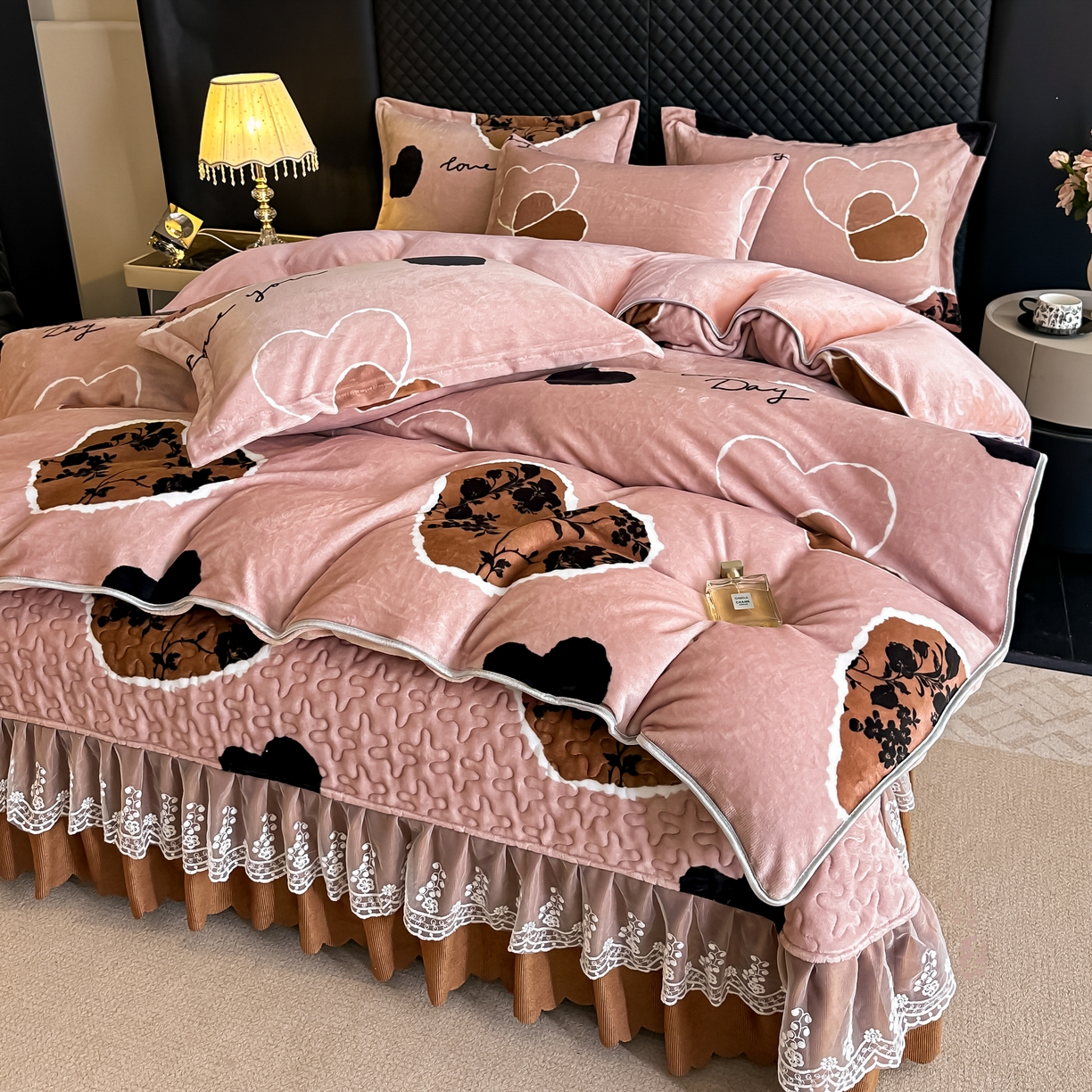 91家纺网 家纺一手货源 找家纺 凤杰家纺 2025新款加厚牛奶绒床盖四件套 爱慕