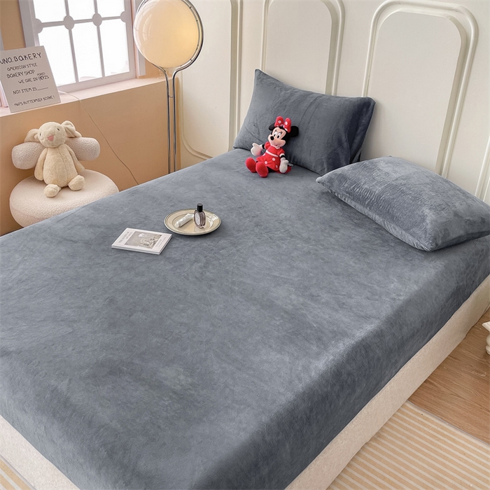 91家纺网 家纺一手货源 找家纺 （总）莎臣豹 2025水晶绒短毛绒跑量款纯色床笠可配二三件套