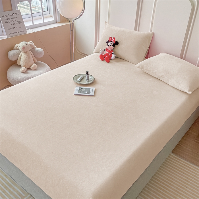 91家纺网 家纺一手货源 找家纺 莎臣豹 2025水晶绒短毛绒跑量款纯色床笠可配二三件套 水晶绒床笠米色